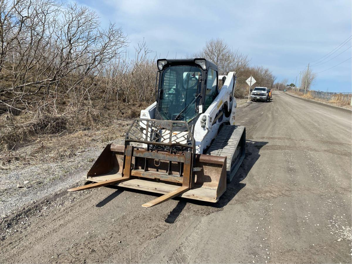 2021 Bobcat T740