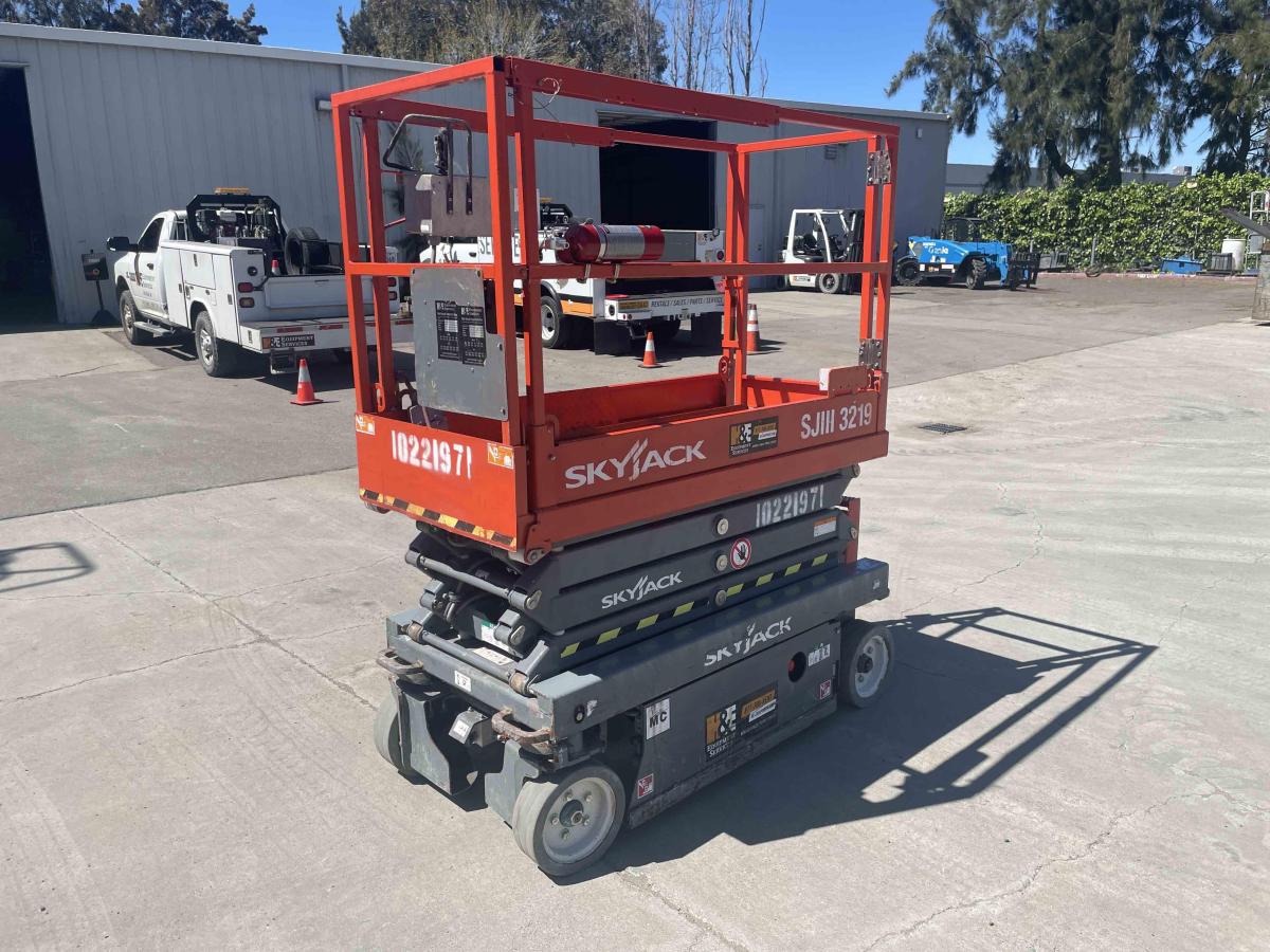 2017 Skyjack SJ3219