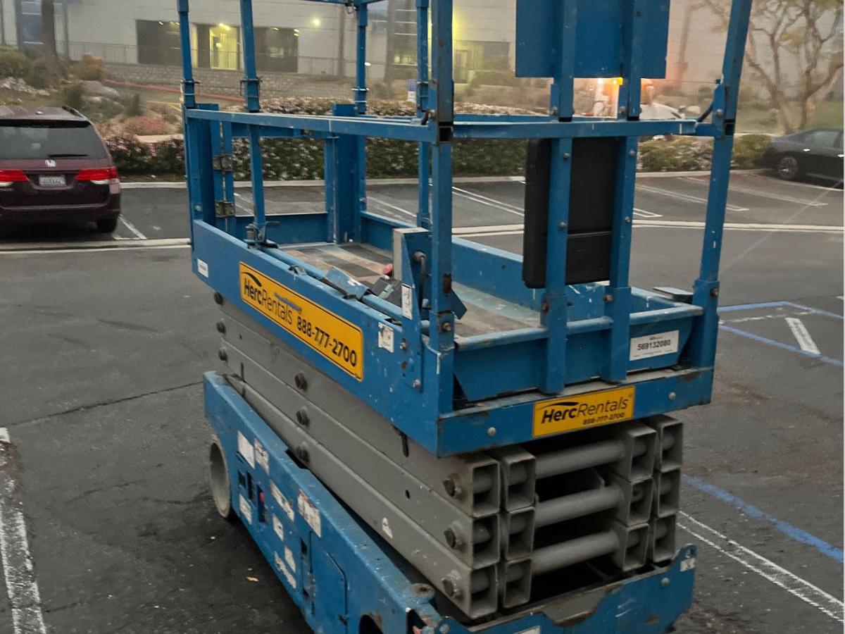 2017 Genie GS-2632