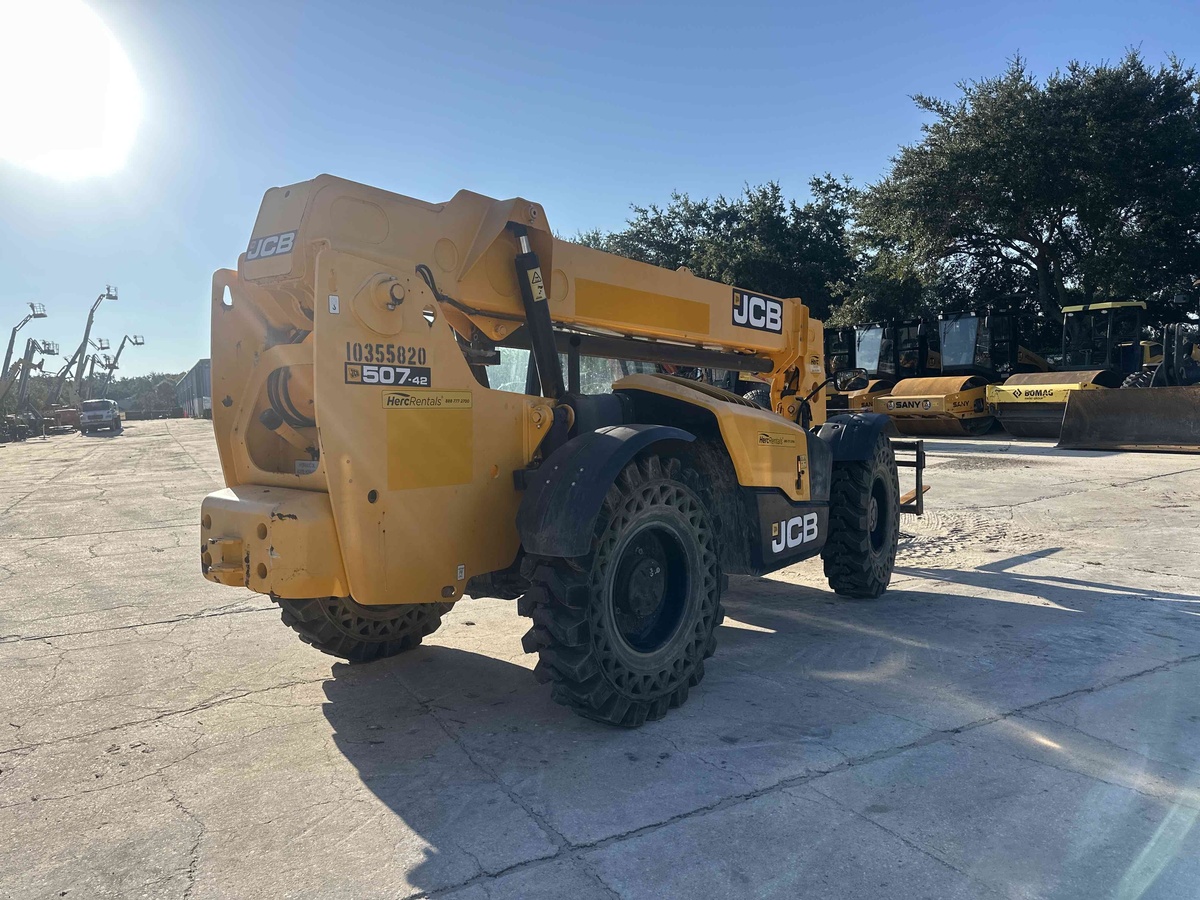 2022 JCB 507-42-3