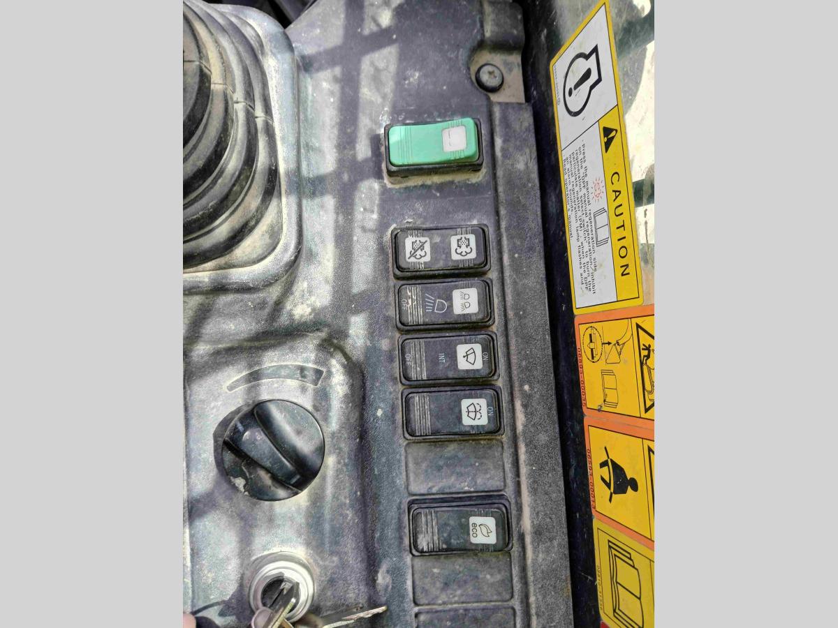 2021 Takeuchi TL10V2-7