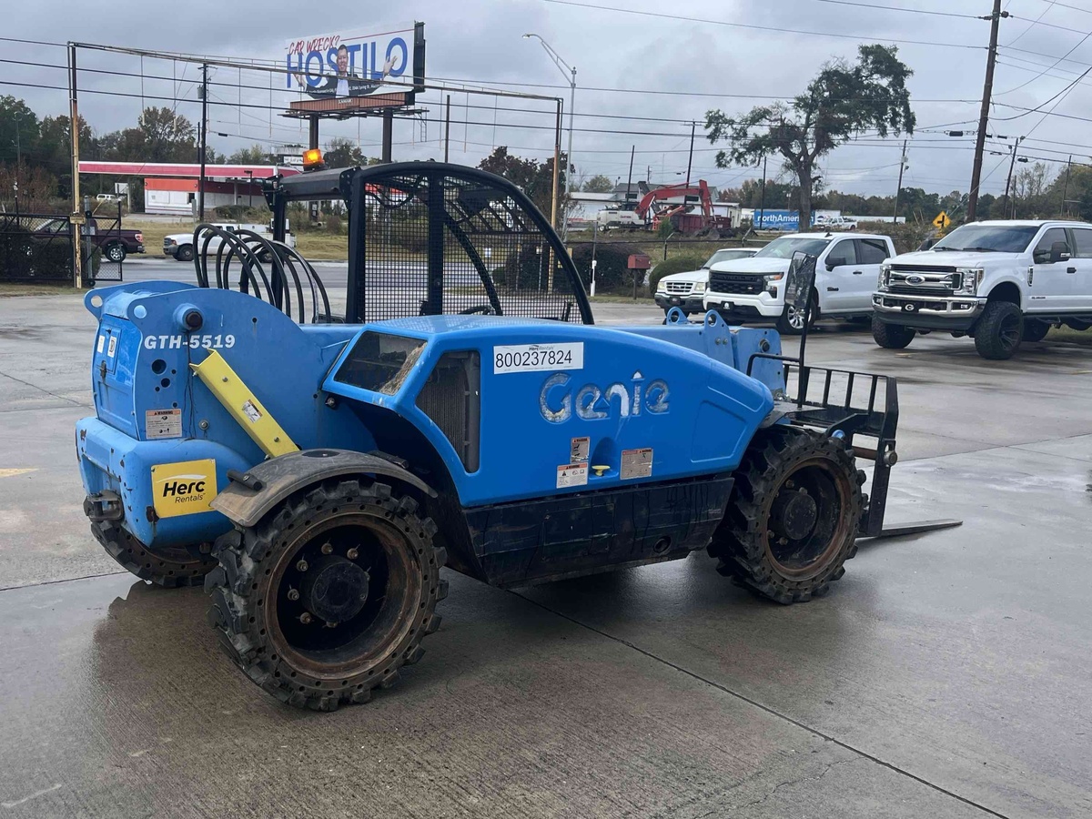 2018 Genie GTH-5519-2