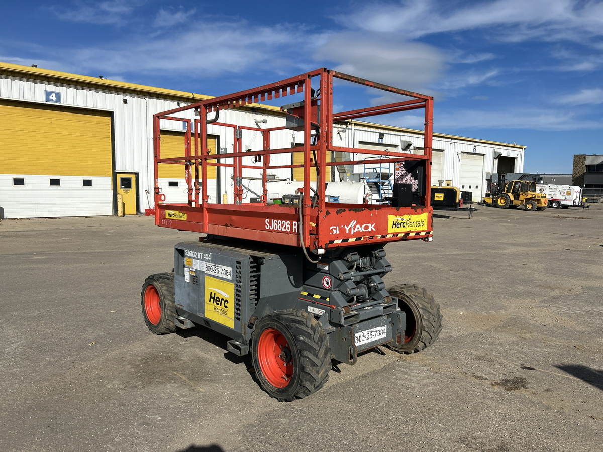 2019 Skyjack SJ-6826RT-4