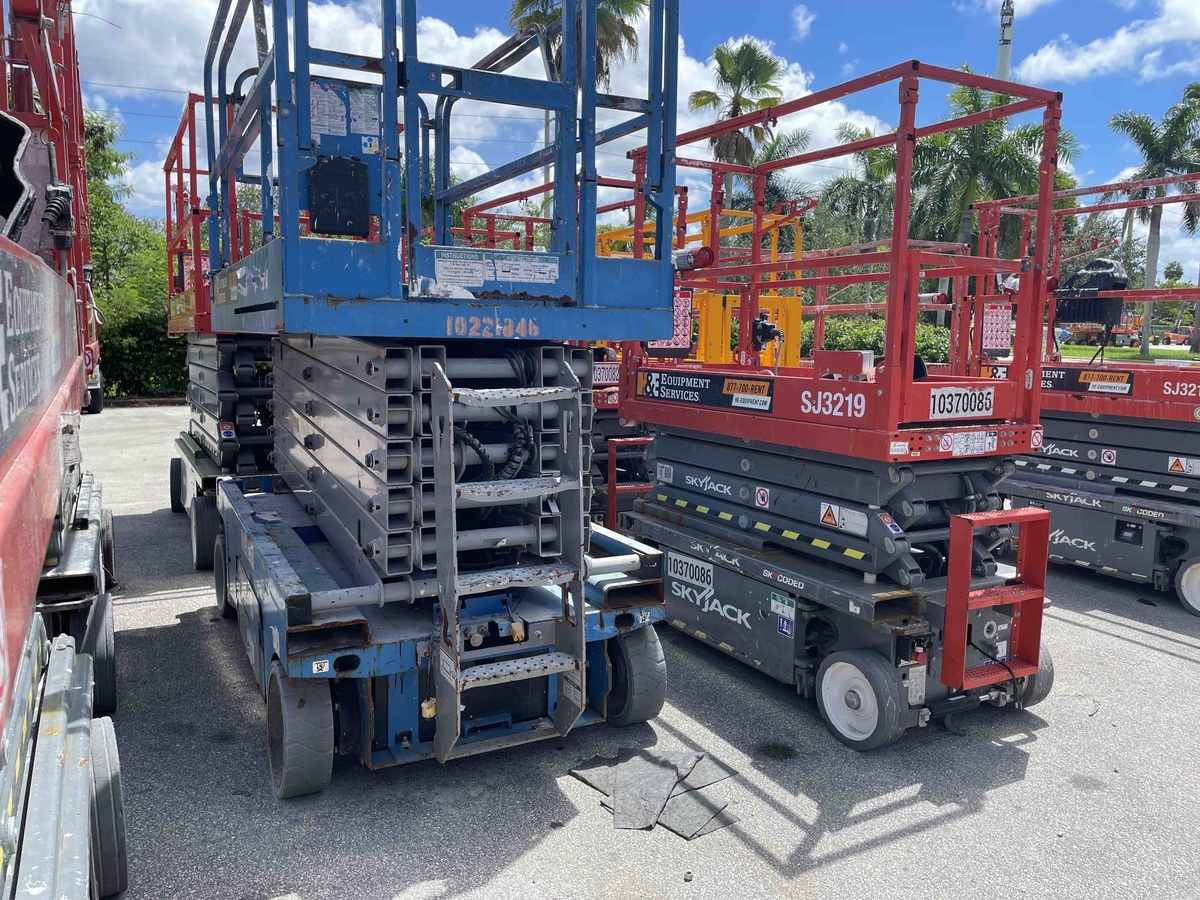 2017 Genie GS-4047-2