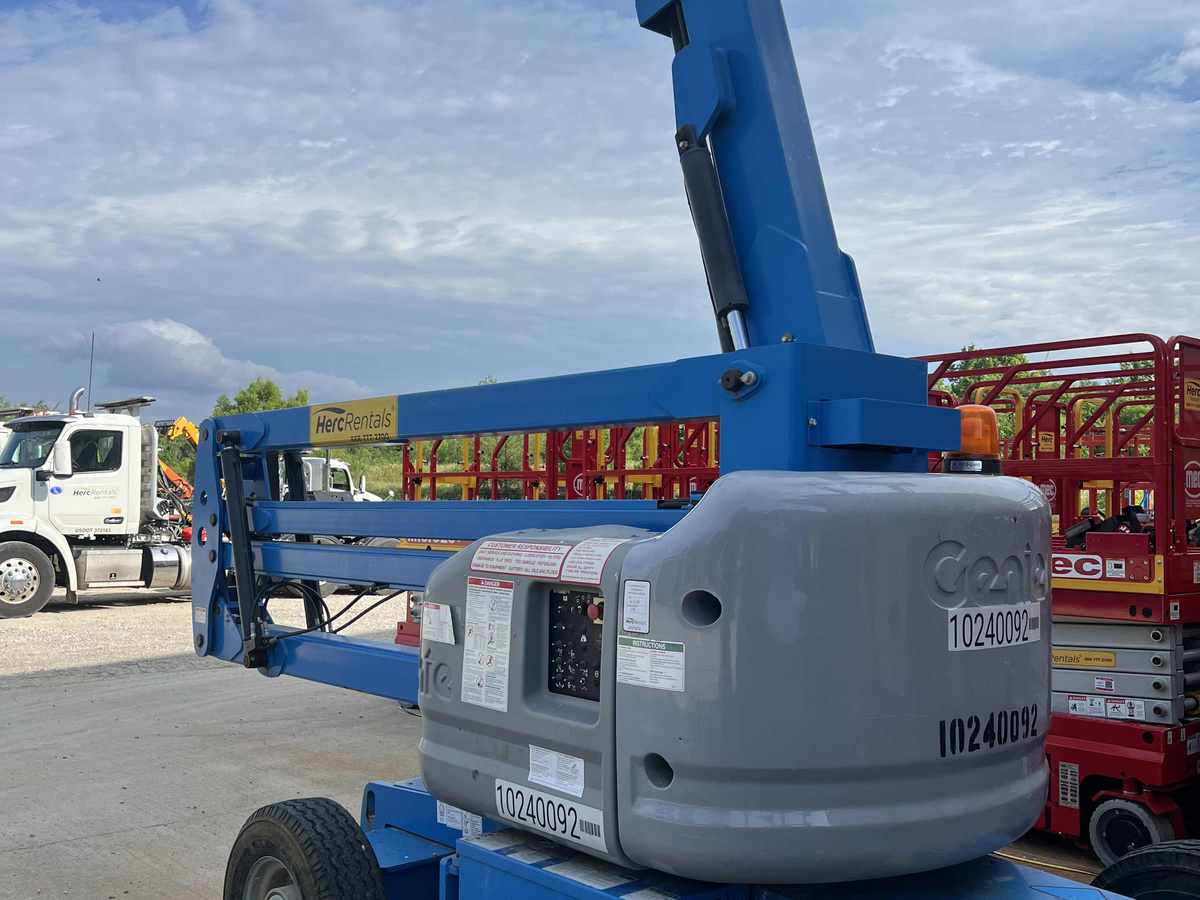 2018 Genie Z-45/25