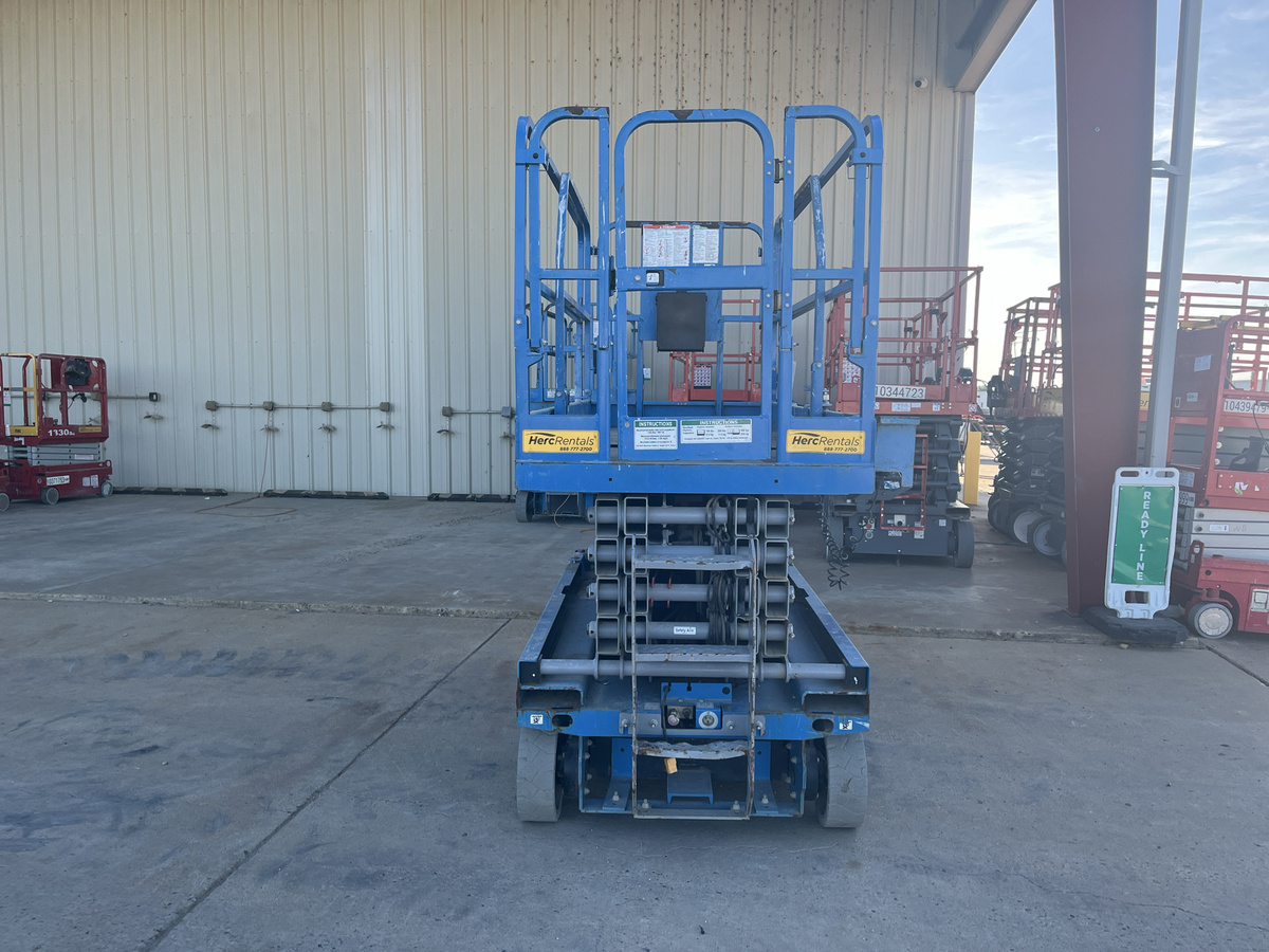 2018 Genie GS-3246-7