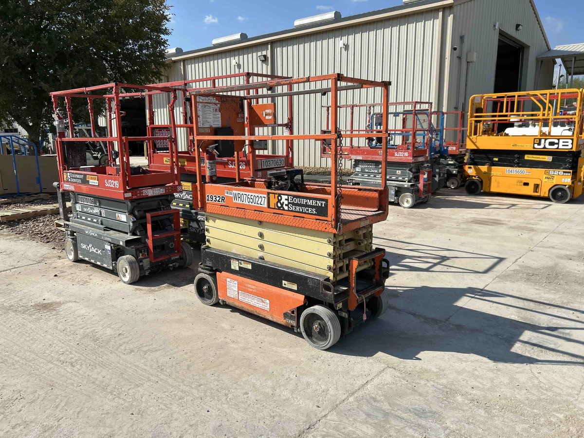 2018 JLG 1932R-2