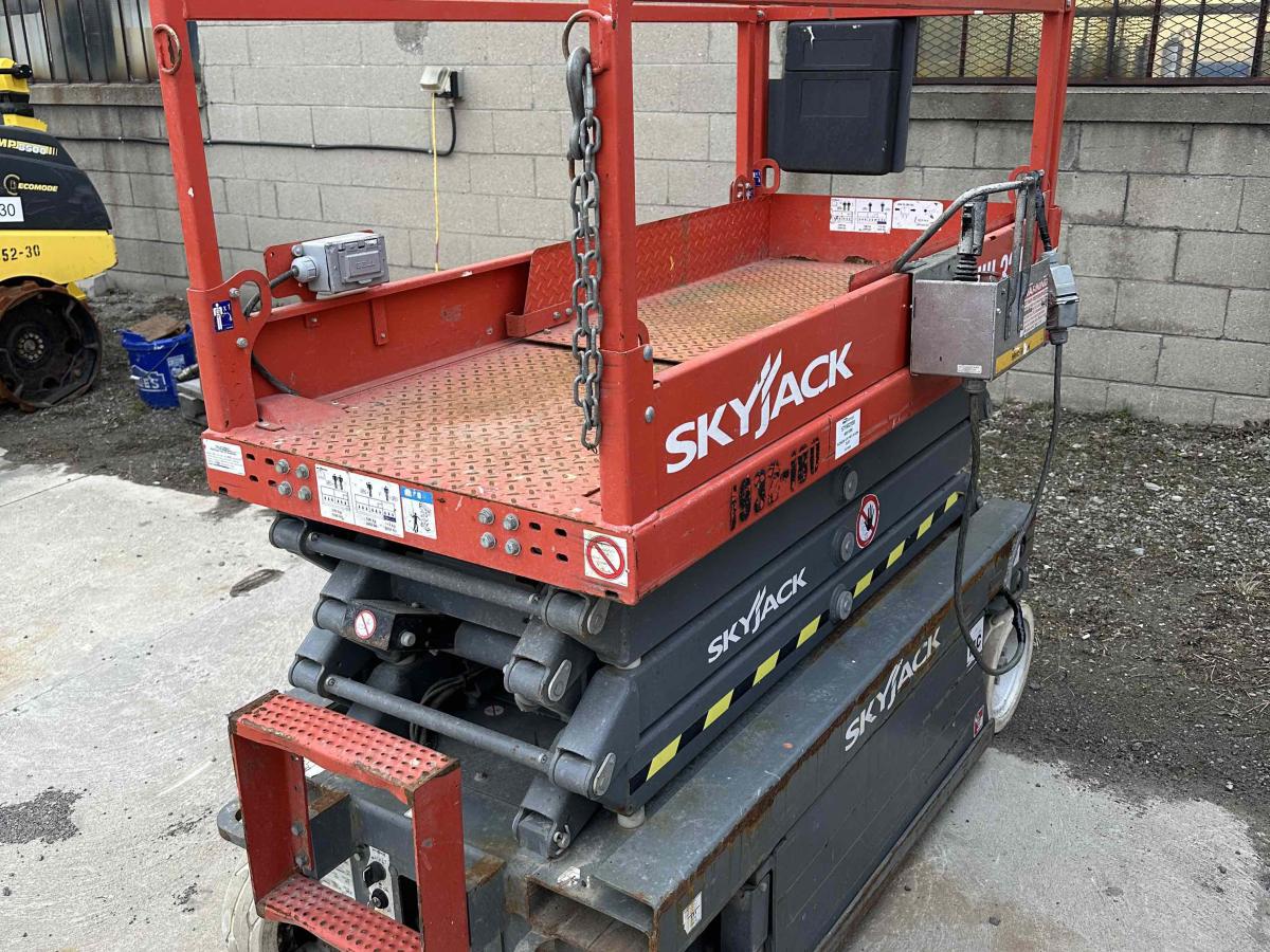 2017 Skyjack SJ3219