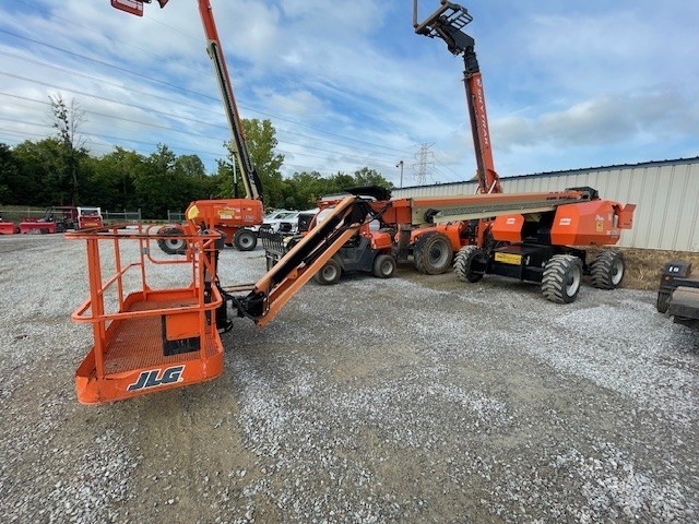 2013 JLG 660SJ-2