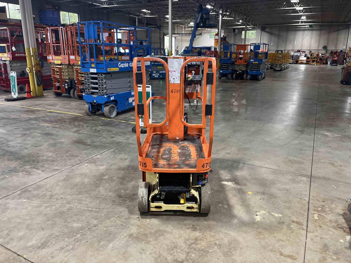 2016 JLG 1230ES