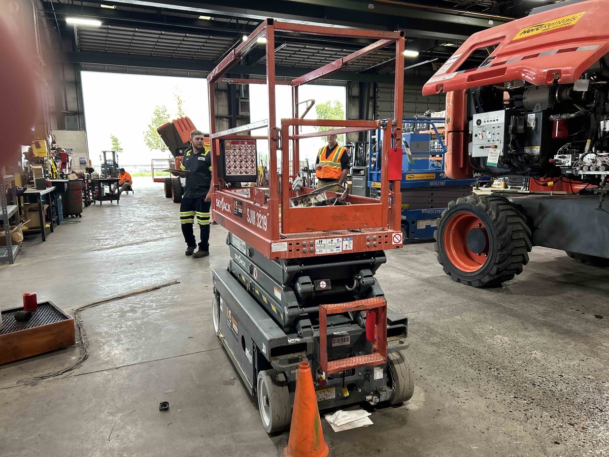 2017 Skyjack SJ3219-4