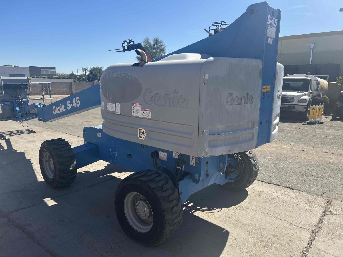2017 Genie S-45