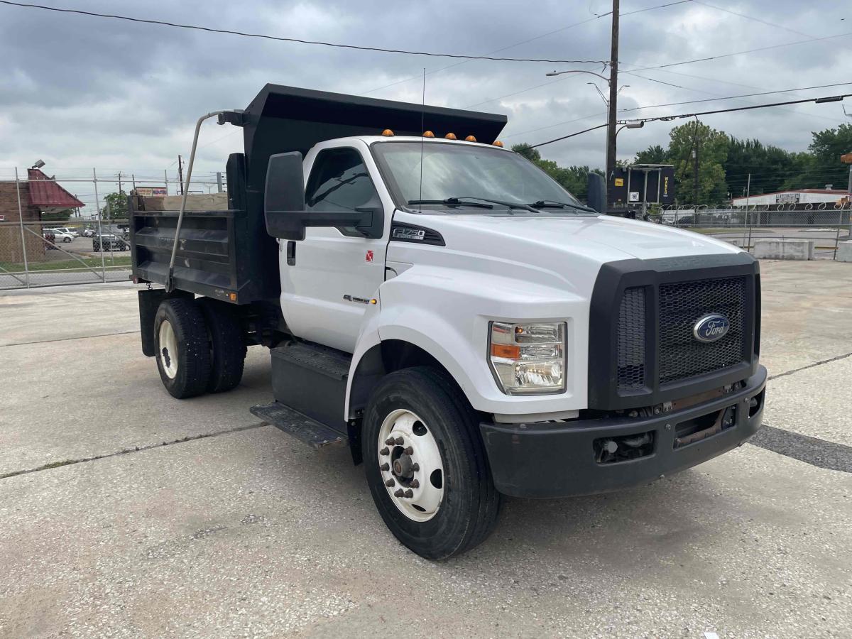 2016 Ford F750