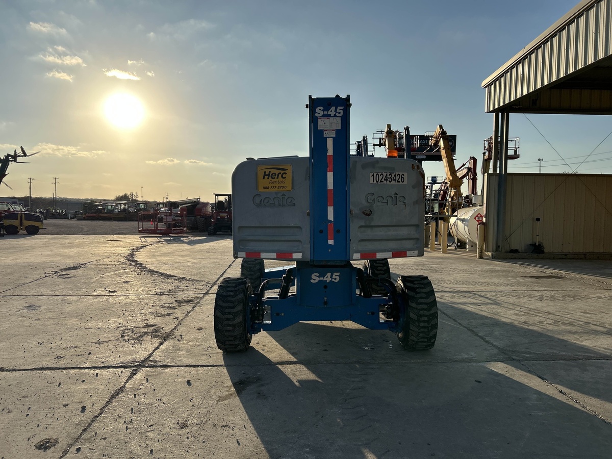 2018 Genie S-45-6