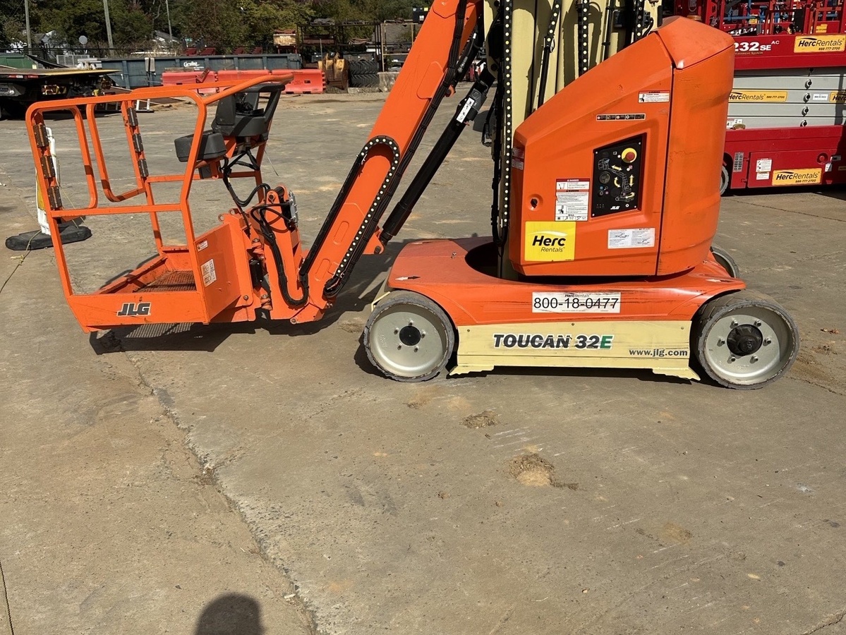 2017 JLG Toucan 32E-2