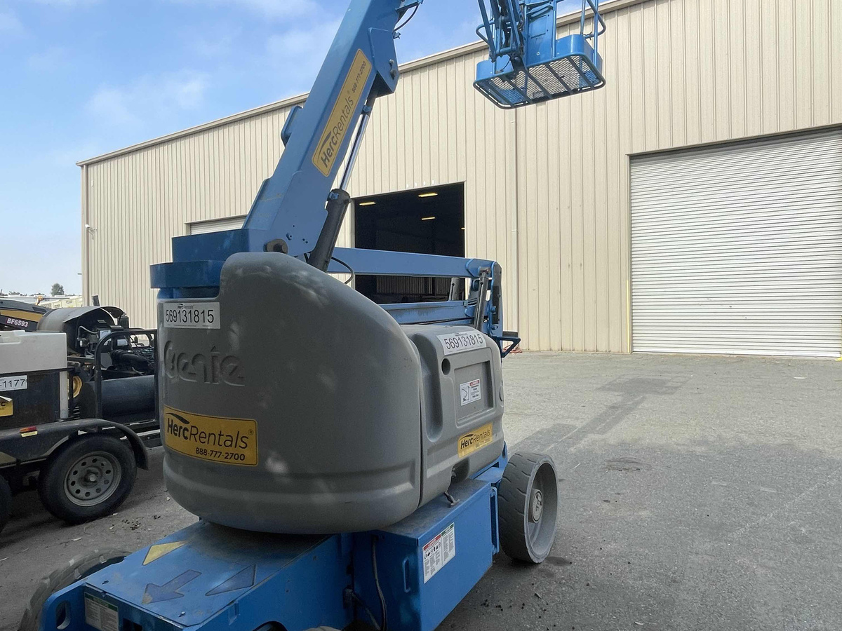 2011 Genie Z-40/23 N-3