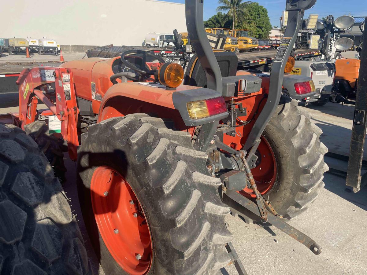 2017 Kubota L4701