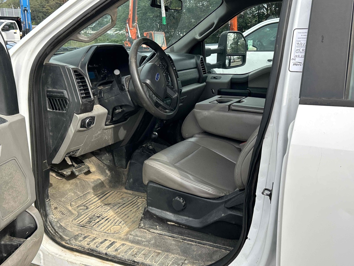 2018 Ford F550-10