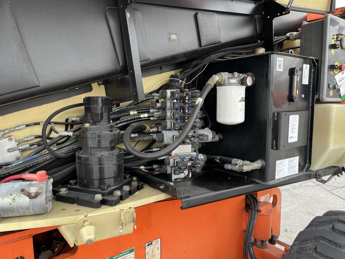 2006 JLG 600S