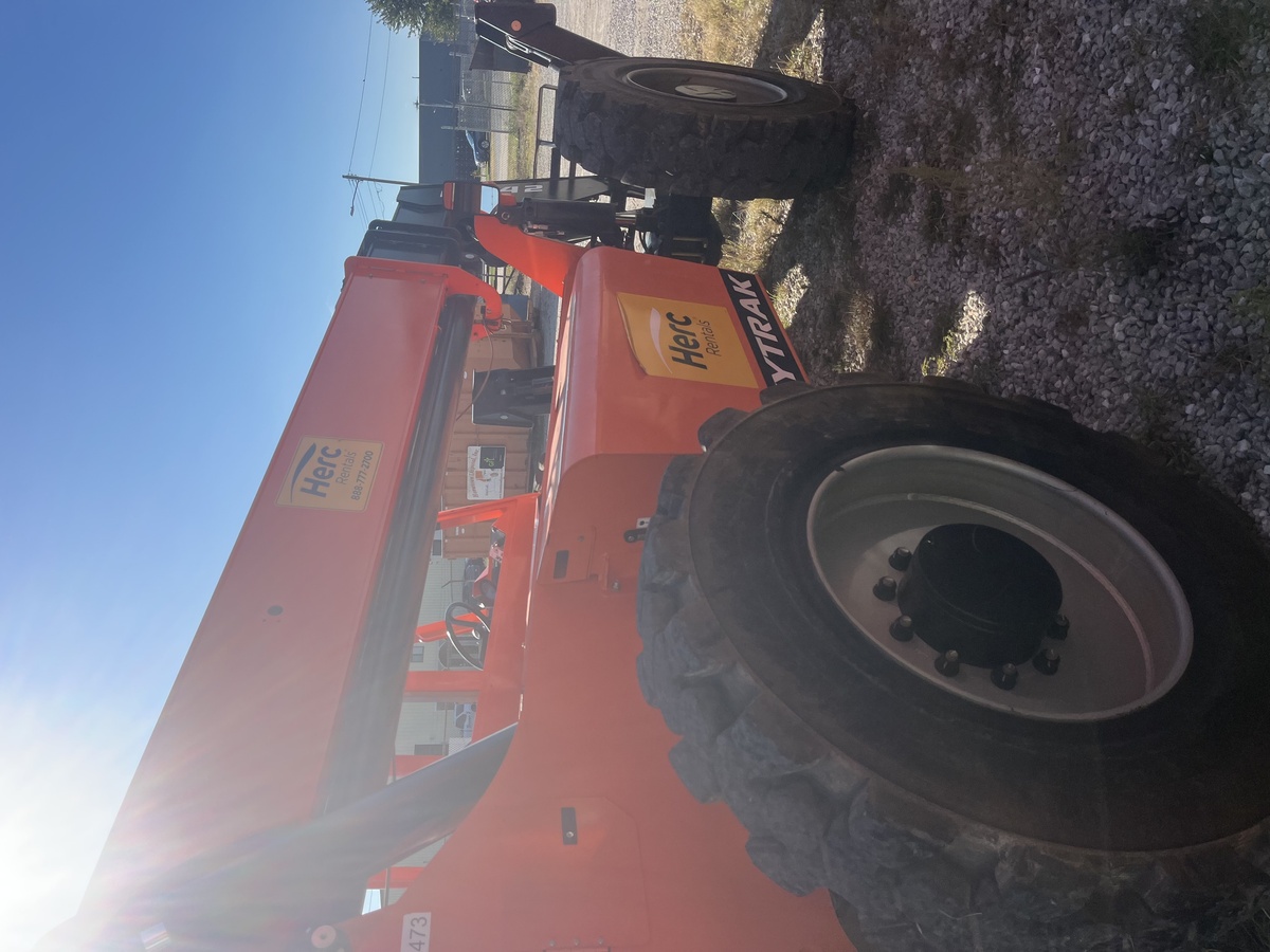 2021 SkyTrak 10042-4