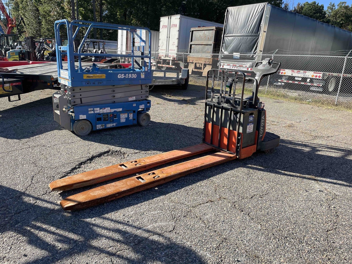 2020 Toyota 8HBE30-3