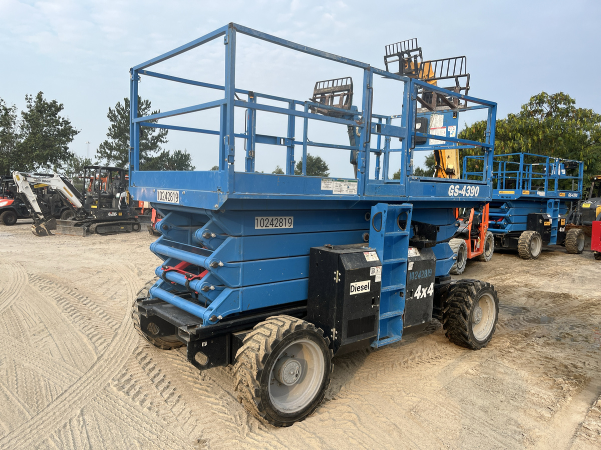 2017 Genie GS-4390 RT