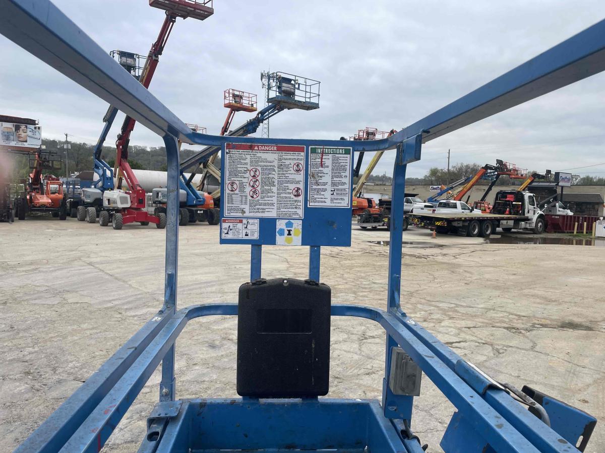 2019 Genie GS-1930