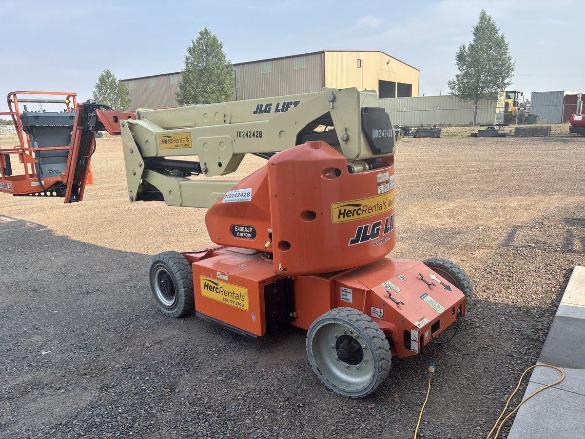 2018 JLG E400AJPN-5