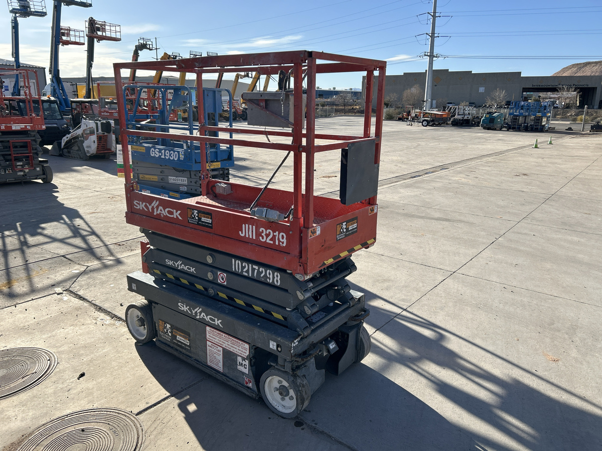 2017 Skyjack SJ3219-6