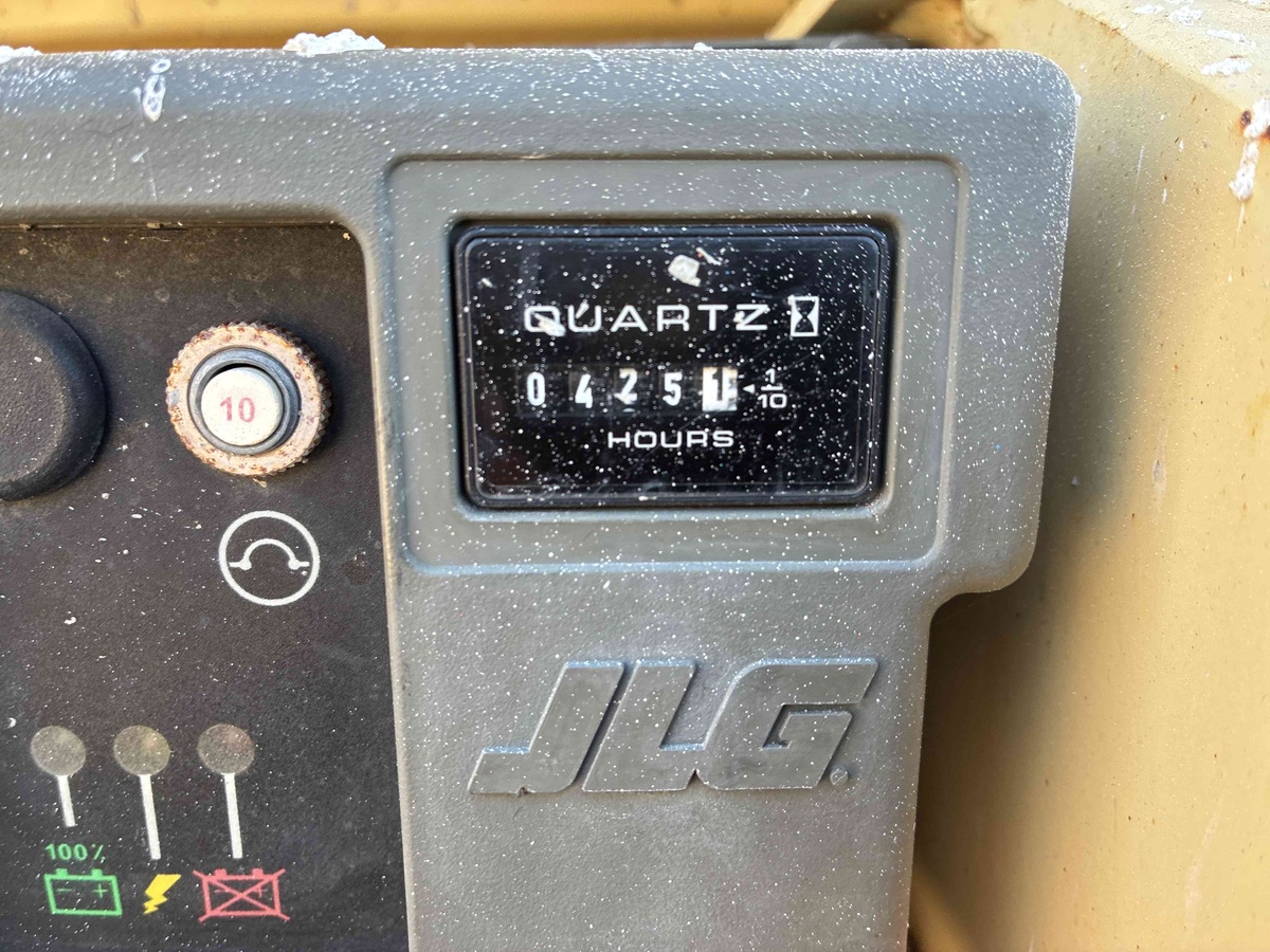 2018 JLG 3246ES-5