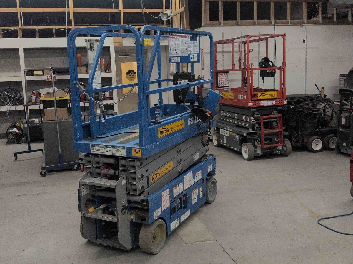 2018 Genie GS-1930-4