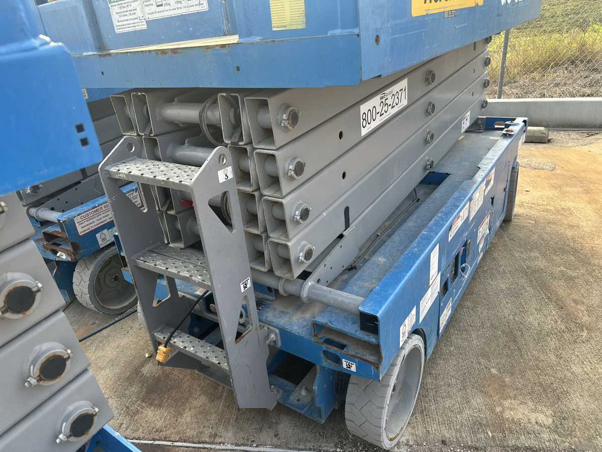 2019 Genie GS-3246-6