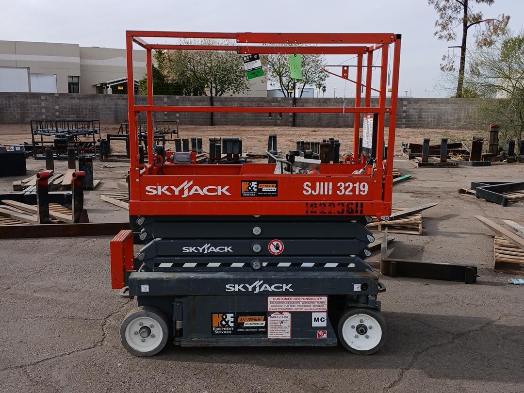 2017 Skyjack SJ3219