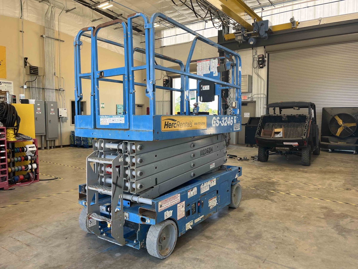2018 Genie GS-3246-2