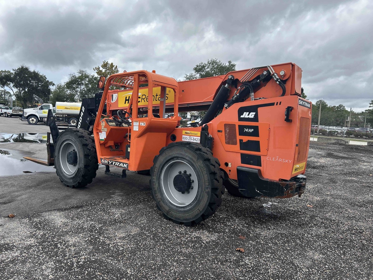 2021 SkyTrak 10042-1