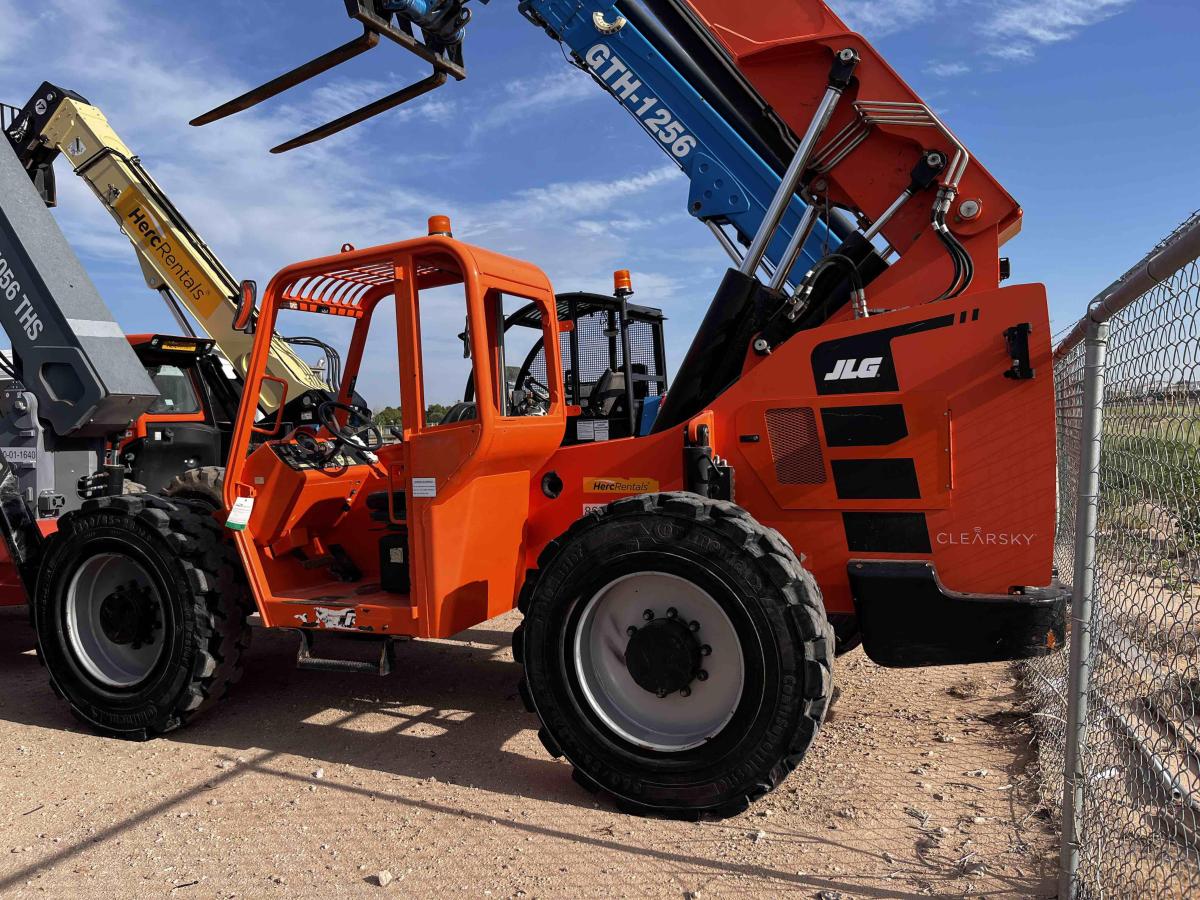 2020 SkyTrak 10042