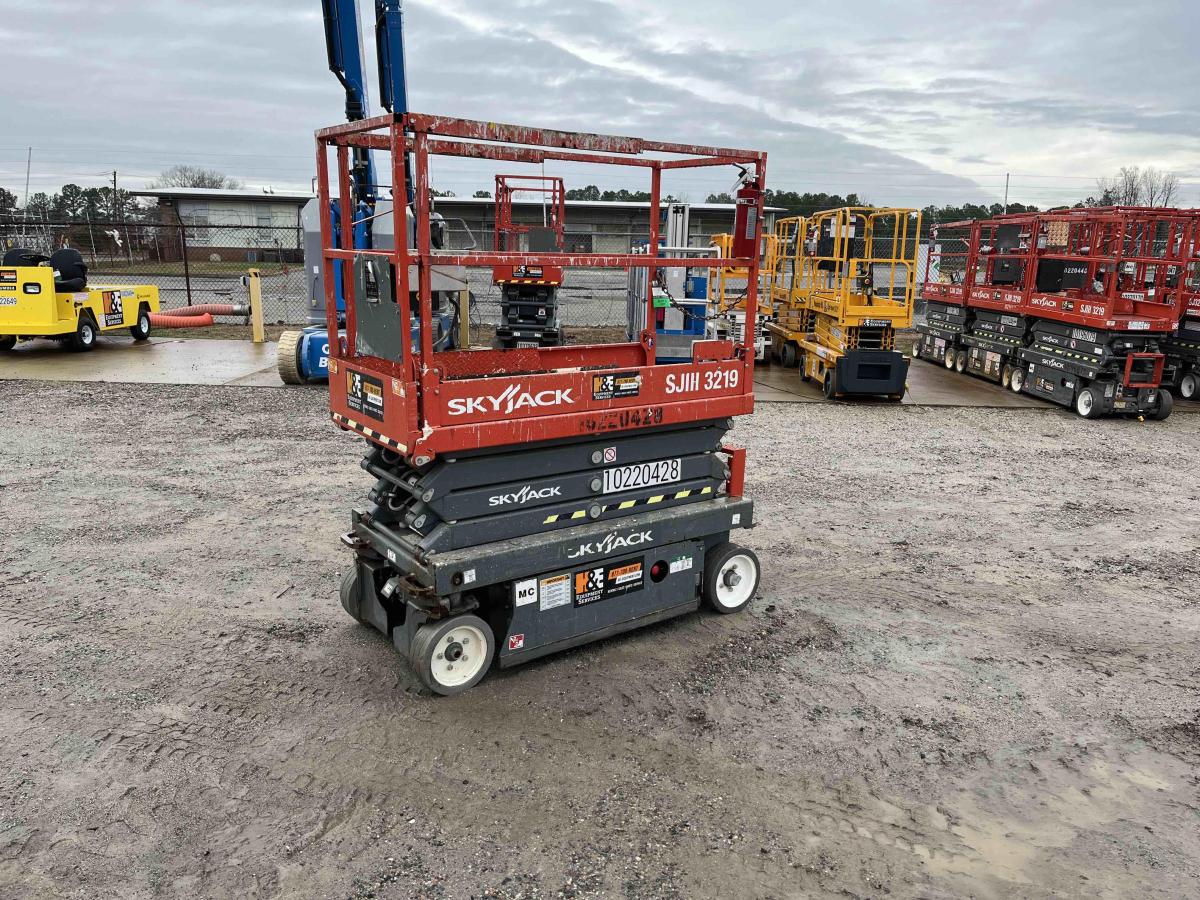 2017 Skyjack SJ3219
