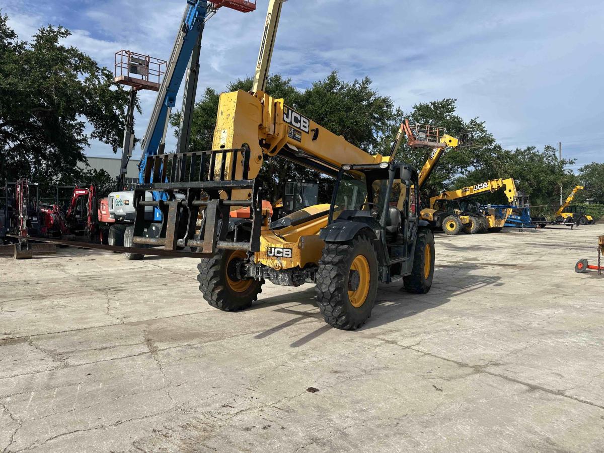 2018 JCB 509-42-2