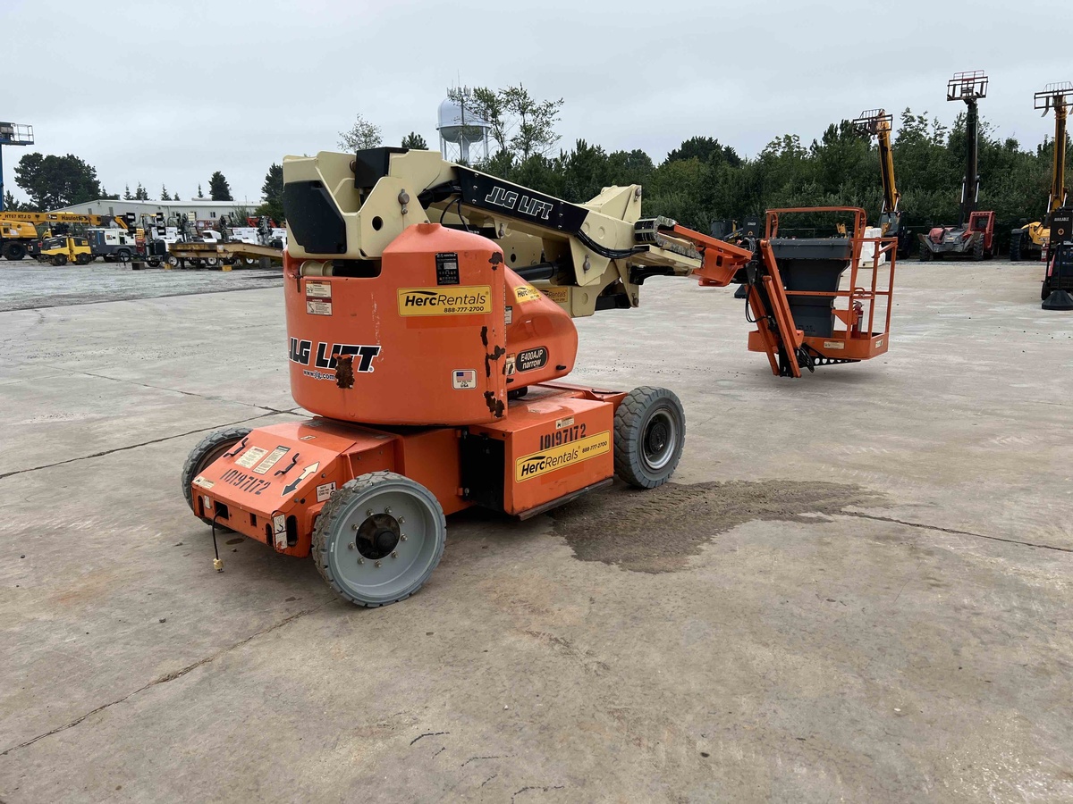 2016 JLG E400AJPN-4