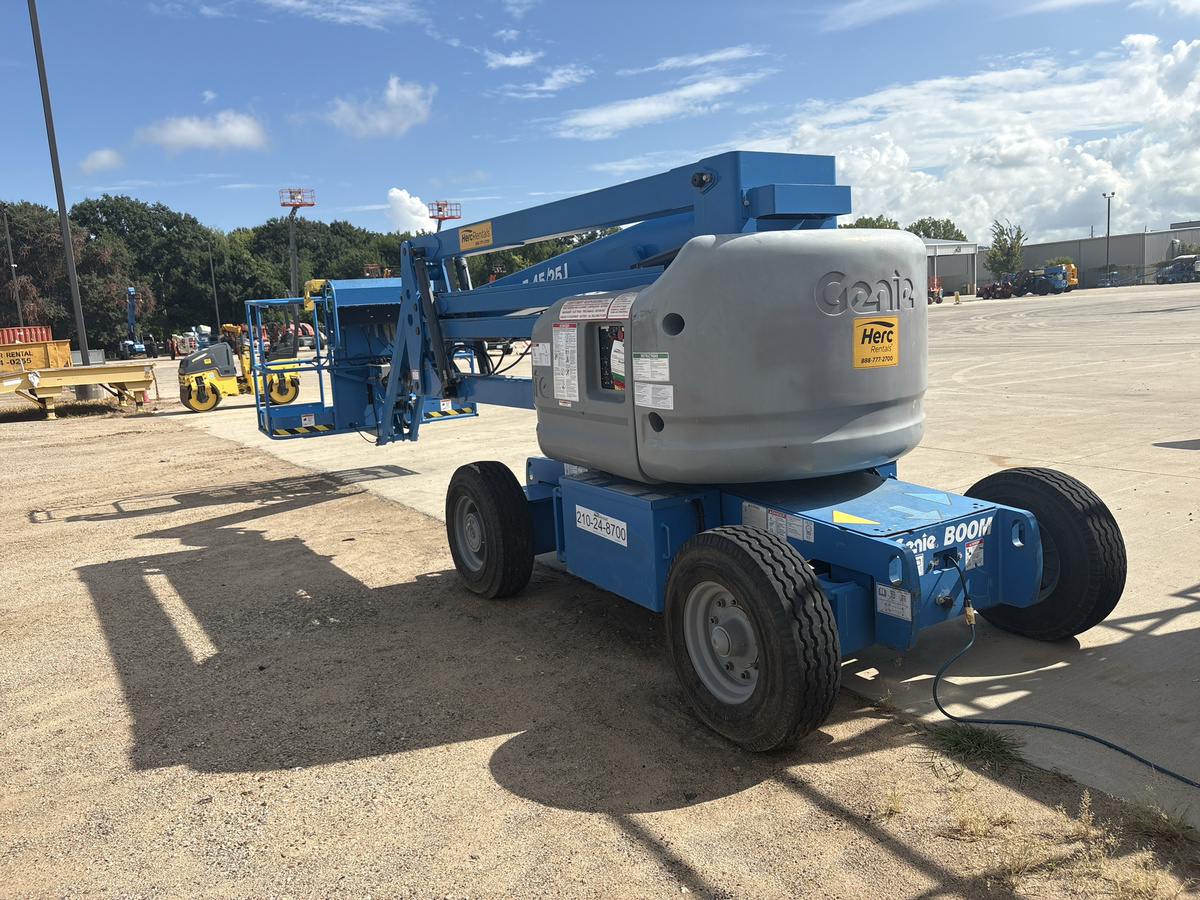 2018 Genie Z-45/25-4