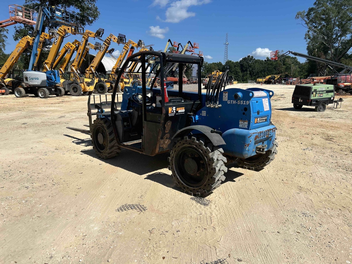 2020 Genie GTH-5519-6