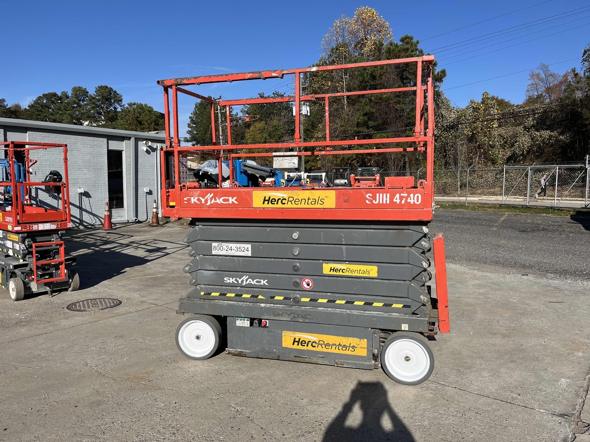 2019 Skyjack SJ4740-2