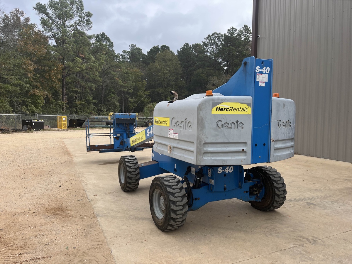 2018 Genie S-40-8