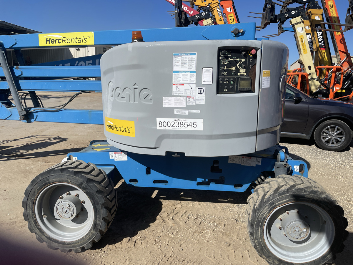 2018 Genie Z-45/25J RT