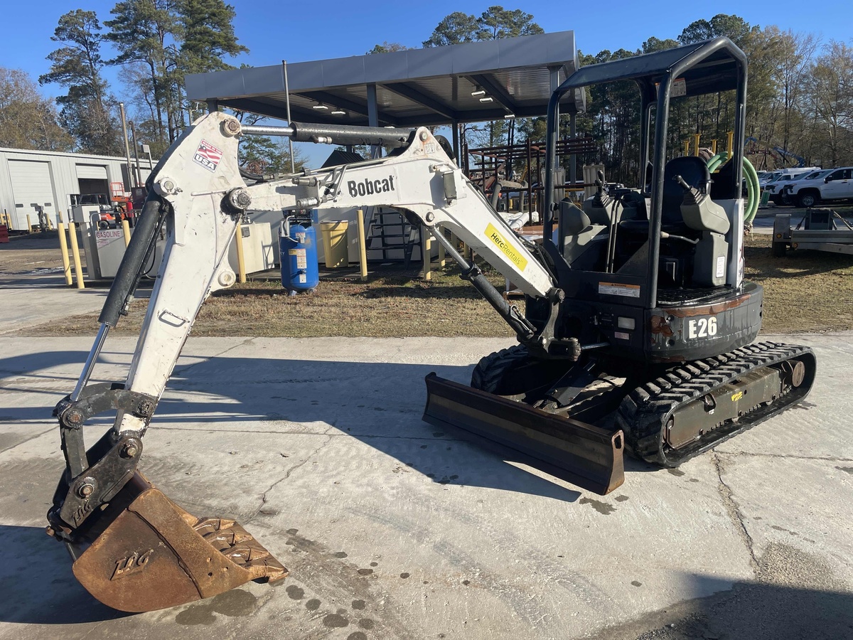 2019 Bobcat E26