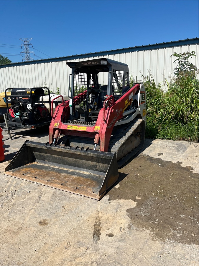 2020 Takeuchi TL8-2