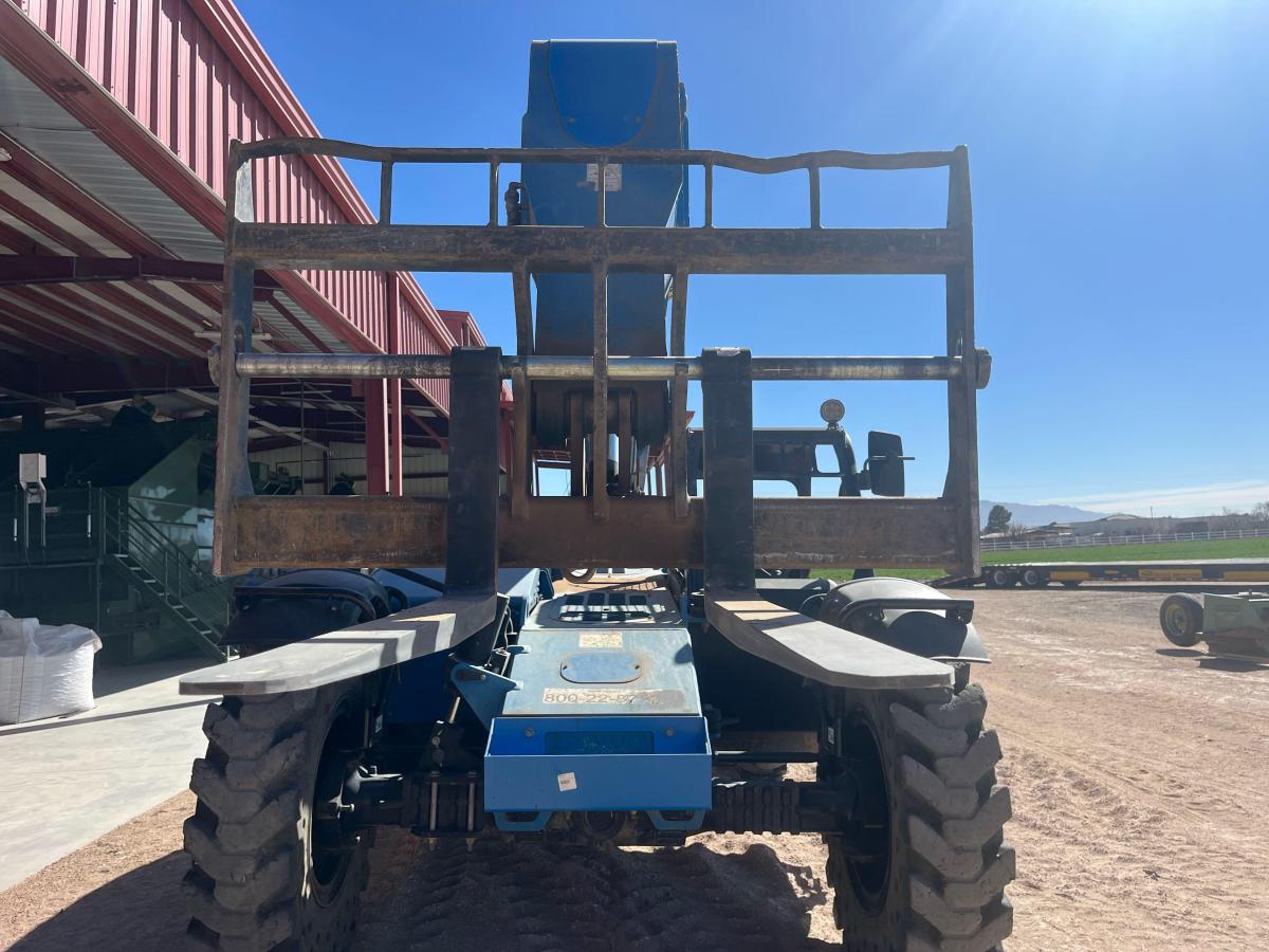2018 Genie GTH 844