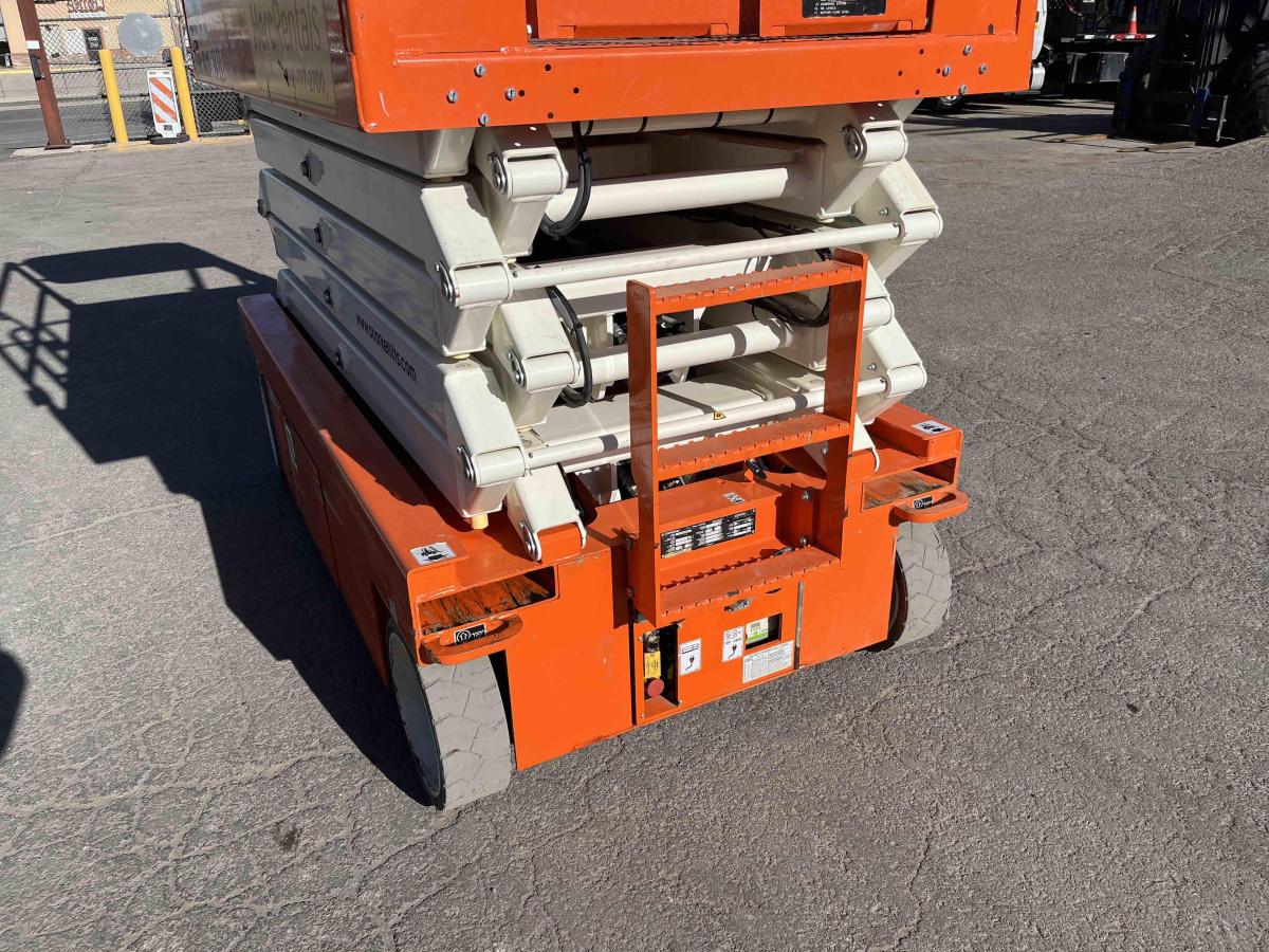 2022 Snorkel S4732E