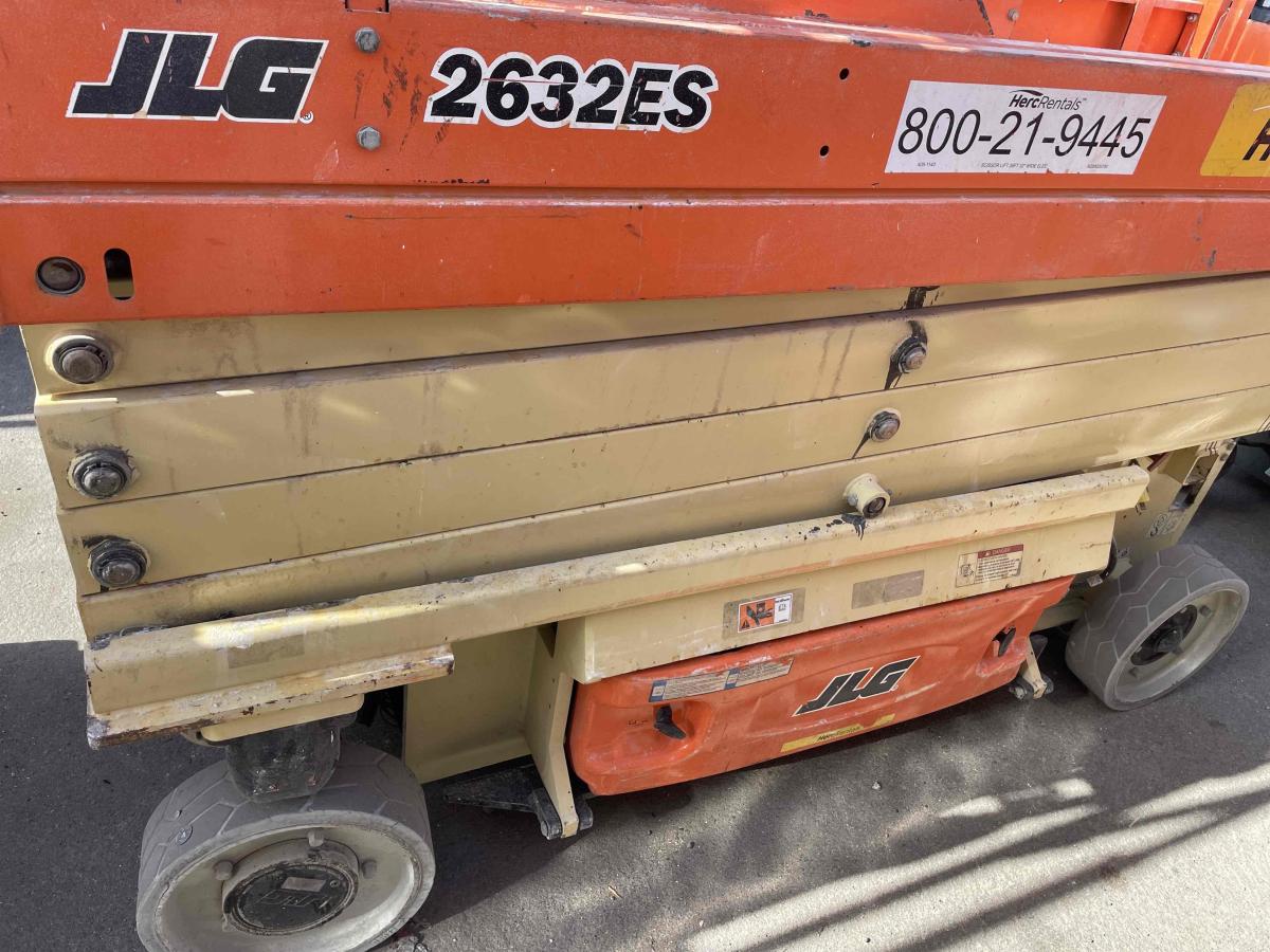 2018 JLG 2632ES