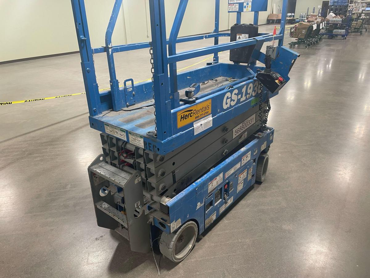 2019 Genie GS-1930